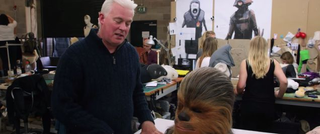 Illustration for article titled Los secretos y claves que revela el nuevo vídeo de Star Wars VII